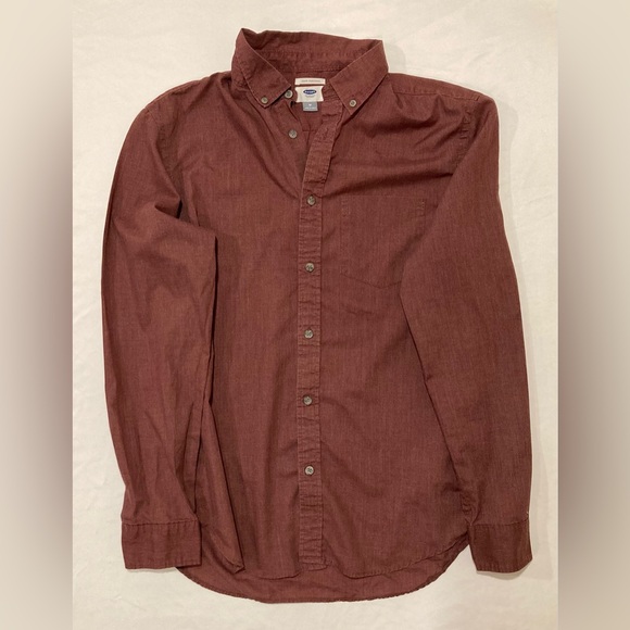 Old Navy men’s long sleeved button down shirt maroon slim fit M - Picture 1 of 2